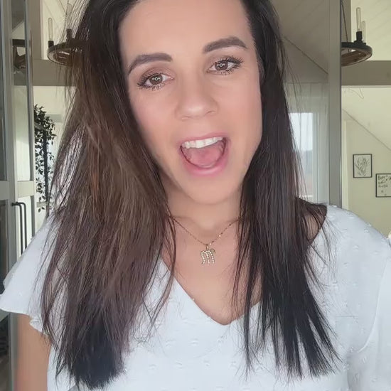 Neakasa handheld clothes steamer shown in use, providing fast and consistent steam to remove wrinkles from shirts, blouses, and everyday garments. The compact and lightweight design makes it suitable for home use or travel, while the 1800W heating system delivers quick warm-up and strong steam flow. The 280ml water tank offers several minutes of continuous steaming for multiple clothing pieces. This steamer works well on cotton, linen, silk, wool, and synthetic fabrics, making it a versatile solution for qu